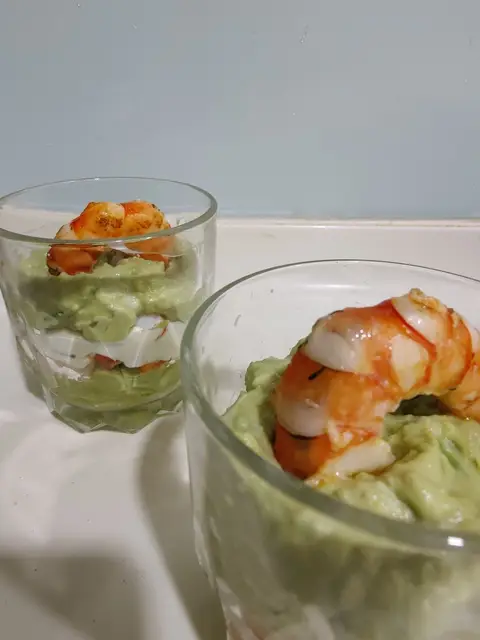 Verrine avocat crevettes fromage frais